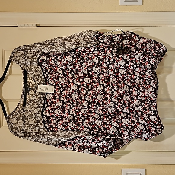 Lane Bryant NWT Black and pink floral blouse size 18/20 - Picture 2 of 10